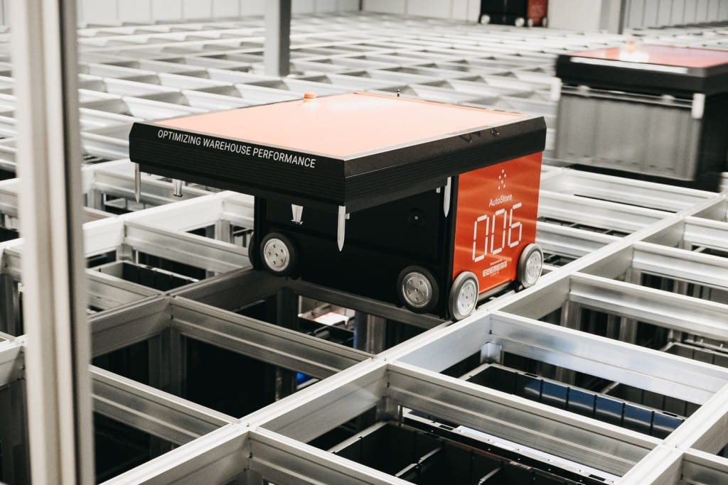AutoStore-robot på lageret til GS Bildeler i Oslo.